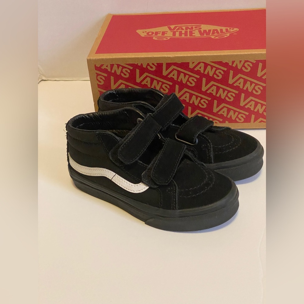 Vans Kids Black suede leather Sneakers  Sz 12.5